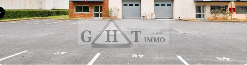 Industrial in Les Ulis for lease - Building Photo - Image 1 of 1