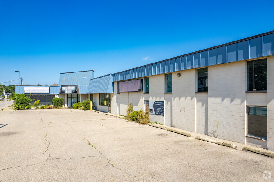 200 Washington St, Woodstock, IL for sale - Building Photo - Image 1 of 1