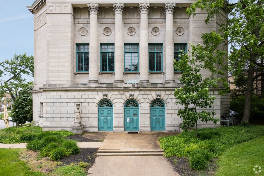 6900 Delmar Blvd, University City, MO à louer - Photo du bâtiment - Image 3 de 4