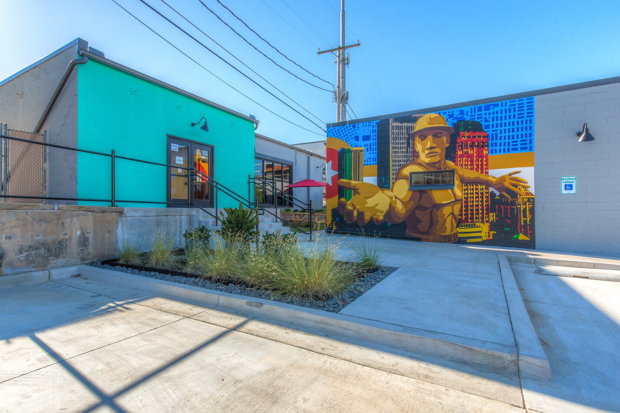 415 E 12th St E, Tulsa, OK à louer Photo du bâtiment- Image 1 de 14