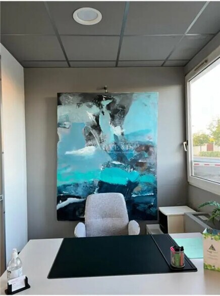 Office in Lattes for lease - Interior Photo - Image 2 of 4