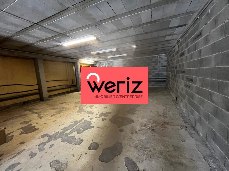 Industrial in Venelles for lease - Building Photo - Image 3 of 3