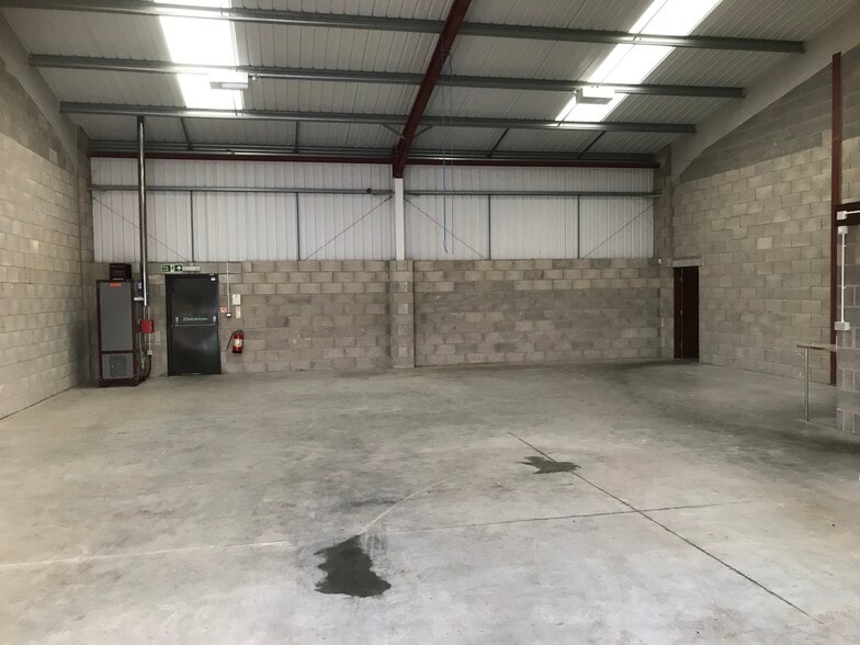 15-17 Alan Farnaby Way, Sheriff Hutton for lease - Building Photo - Image 3 of 9