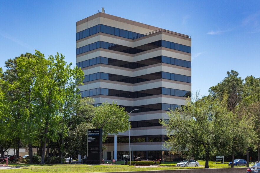 15600 John F Kennedy Blvd, Houston, TX for lease - Primary Photo - Image 1 of 11