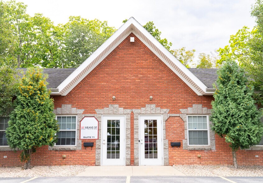 2390 N Forest Rd, Getzville, NY à louer - Photo du bâtiment - Image 3 de 14