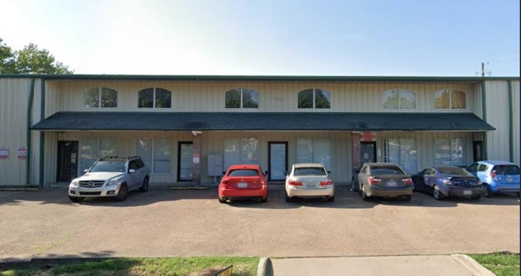 7700 Ronnie Dr, Dallas, TX à louer Photo du bâtiment- Image 1 de 2