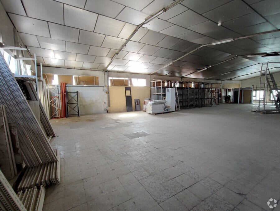 Industrial in Collado Villalba, Madrid for lease Interior Photo- Image 1 of 2