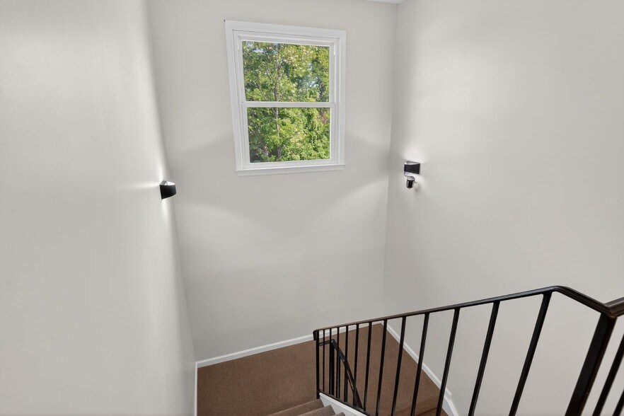 2972-2976 Penwick Ln, Dunkirk, MD à louer - Photo du bâtiment - Image 2 de 4