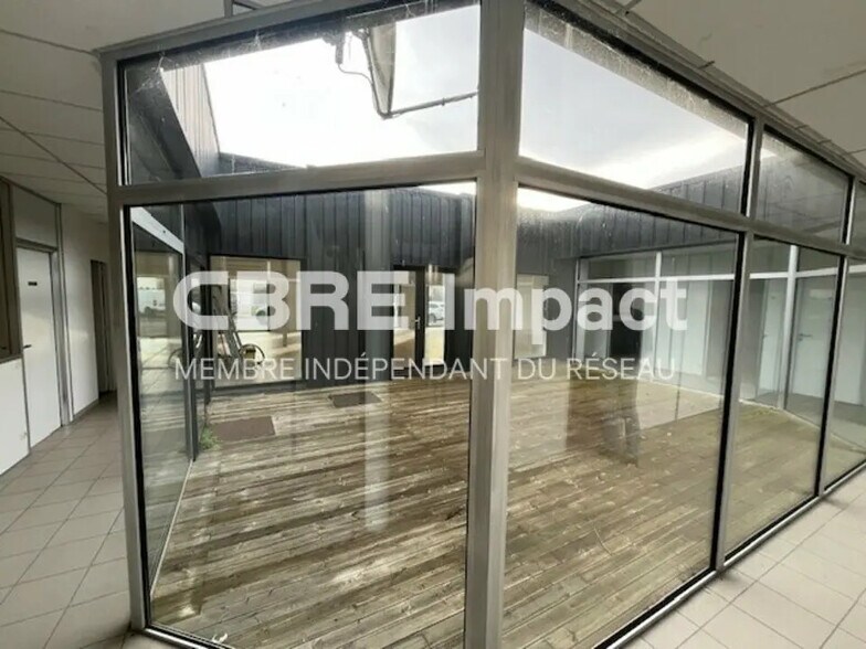 Commerce de détail dans Cormontreuil à louer - Photo du bâtiment - Image 3 de 9