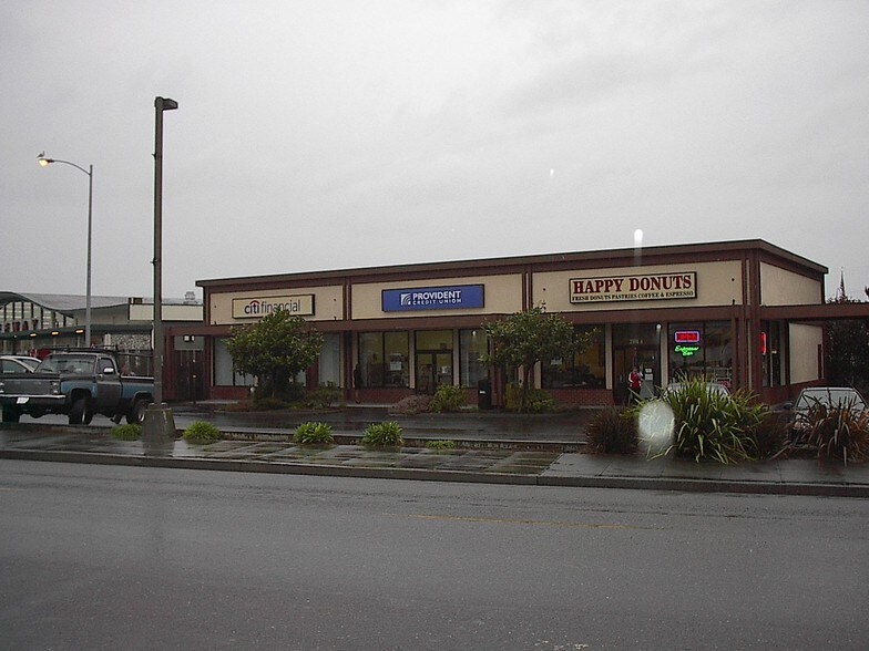 800 W Harris St, Eureka, CA for lease - Primary Photo - Image 2 of 9