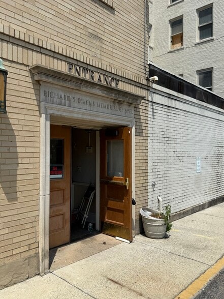 608 Campbell Ave SW, Roanoke, VA for lease - Building Photo - Image 2 of 4