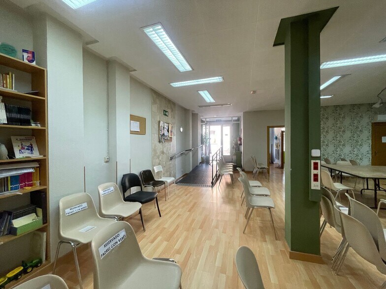 Retail in Laguna de Duero for sale - Interior Photo - Image 3 of 17