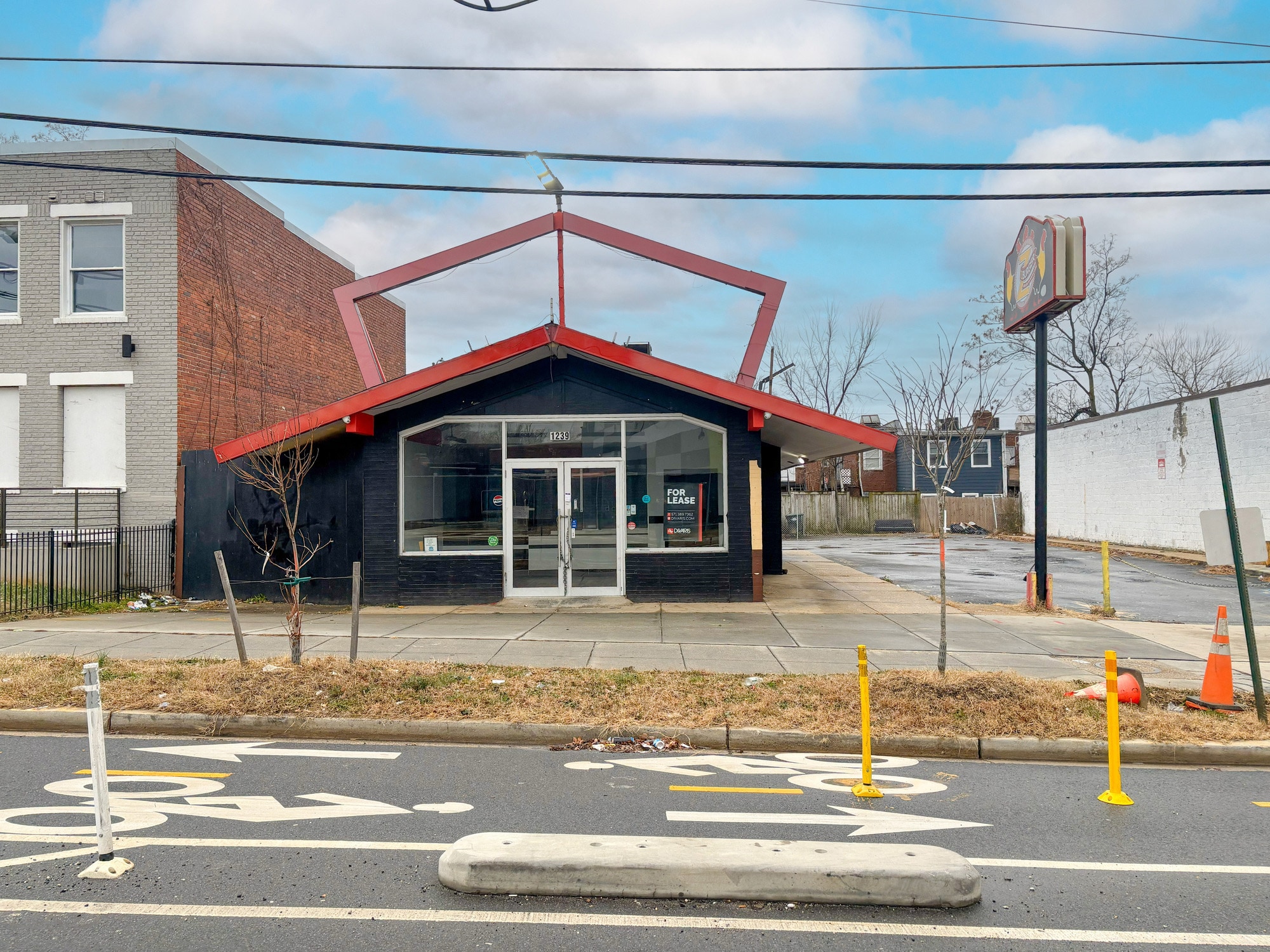 1239 Mount Olivet Rd NE, Washington, DC for lease Primary Photo- Image 1 of 16