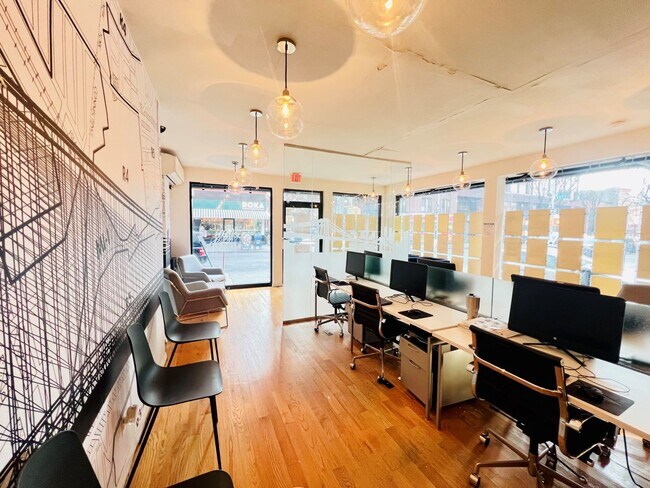 Plus de détails pour 362 Bedford Ave, Brooklyn, NY - Commerce de détail à louer