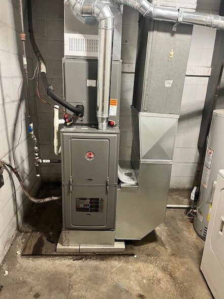 4495 Cranwood Pky, Warrensville Heights, OH for sale - Building Photo - Image 2 of 9