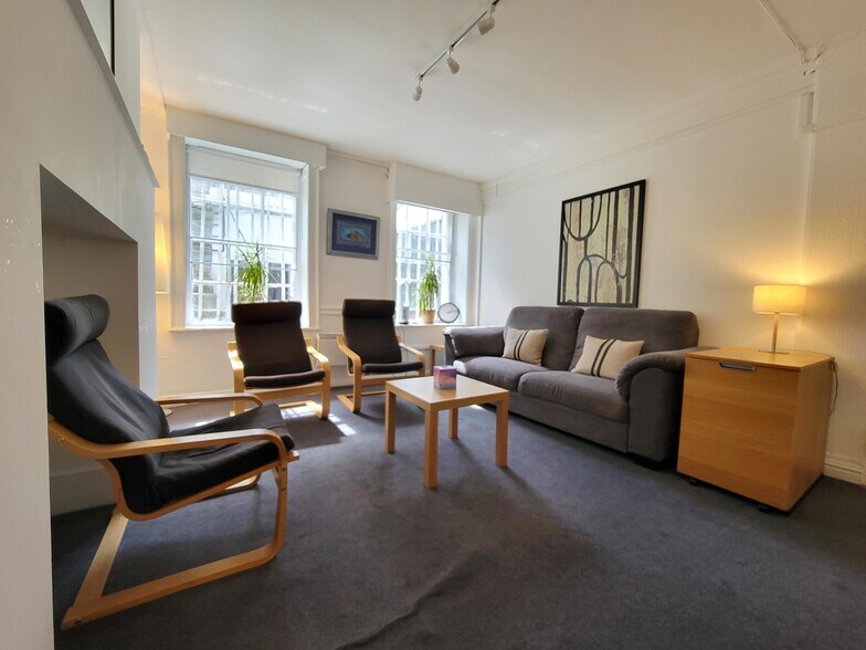 60 Bloomsbury St, Londres à louer - Photo du bâtiment - Image 2 de 4