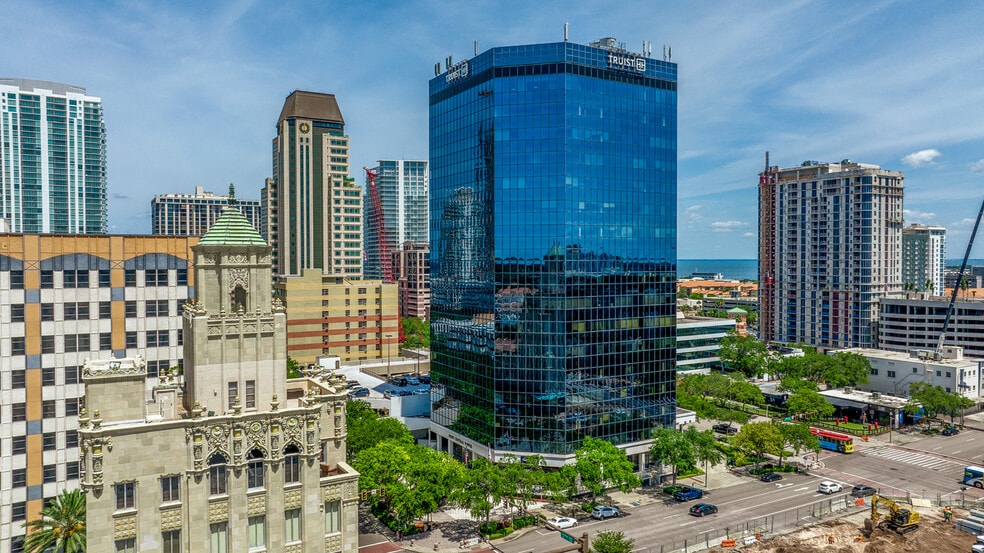 360 Central Ave, Saint Petersburg, FL for lease - Building Photo - Image 2 of 10