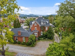 123 S Main St, Waynesville, NC - Aerial  map view