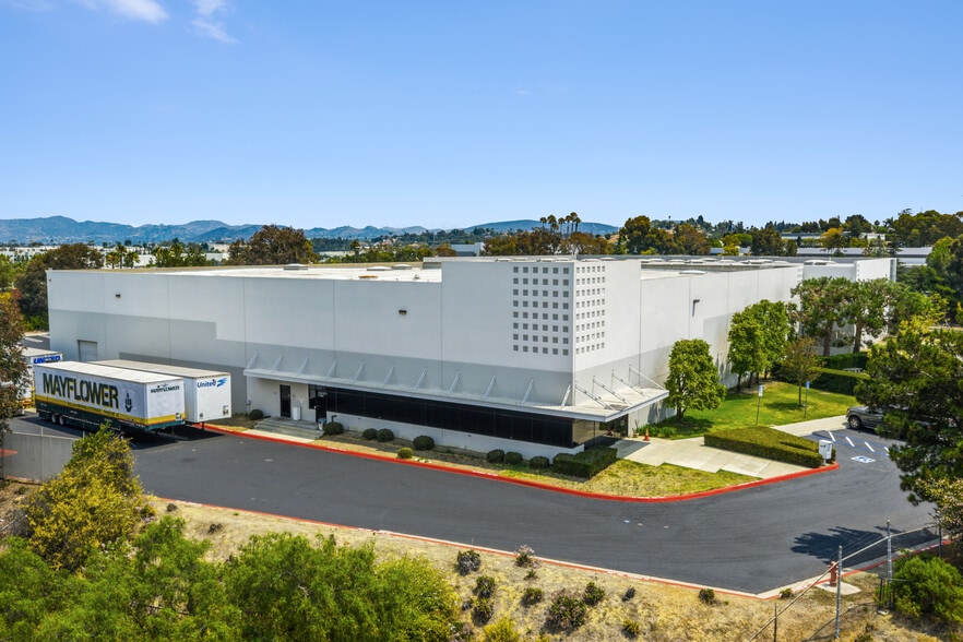 2611 Island View Way, Vista, CA for lease - Building Photo - Image 3 of 10