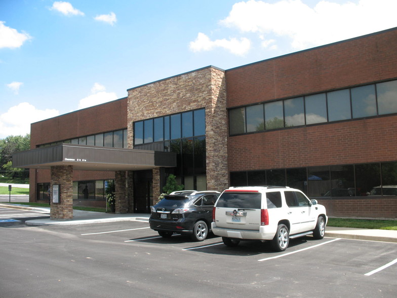 2000 NE Vivion Rd, Kansas City, MO for lease - Building Photo - Image 2 of 9