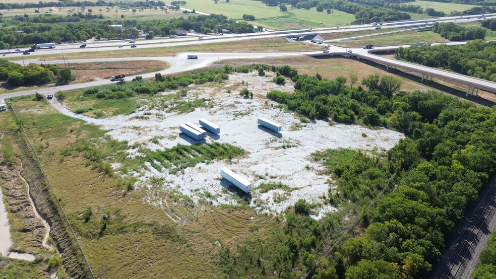 102 Millers Ferry Rd, Wilmer, TX à vendre - Photo du bâtiment - Image 1 de 2