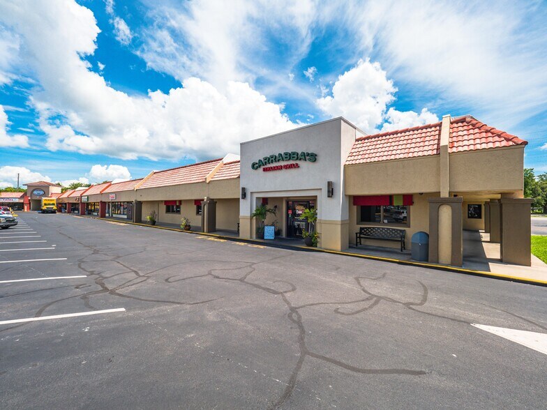 10110-10156 US Highway 19, Port Richey, FL à louer - Photo du bâtiment - Image 3 de 8