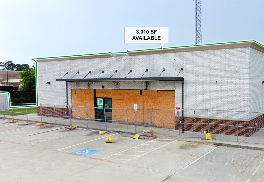 1205 N Houston Ave, Humble, TX à louer - Photo du bâtiment - Image 2 de 9