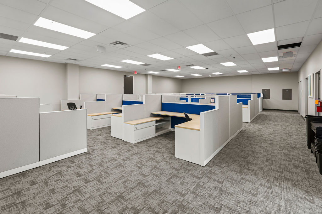 3239 N Loop 1604, San Antonio, TX for lease Interior Photo- Image 1 of 4