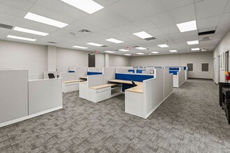 3239 N Loop 1604, San Antonio, TX for lease Interior Photo- Image 1 of 4