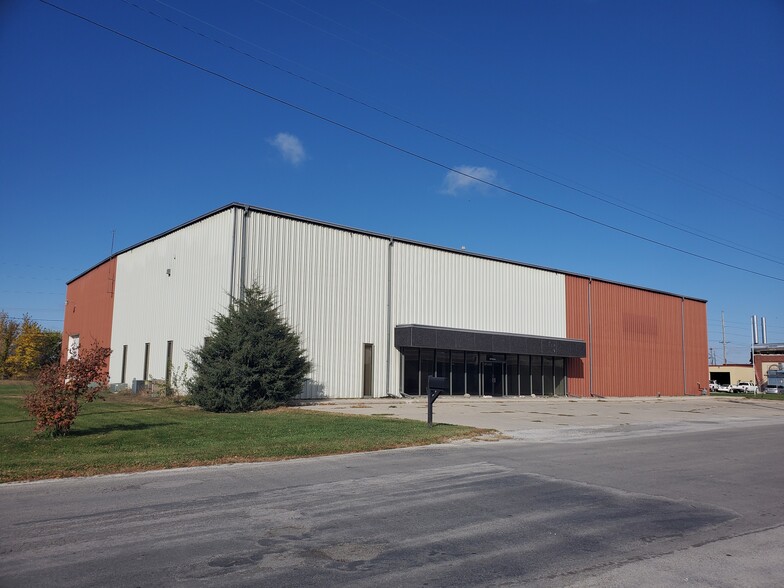 409 Market Ave, Story City, IA for sale - Building Photo - Image 1 of 1