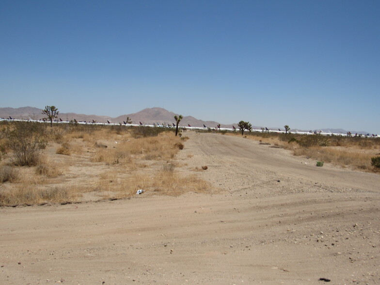 SEC Adelanto Rd & Avalon Ave, Adelanto, CA for sale - Building Photo - Image 1 of 1