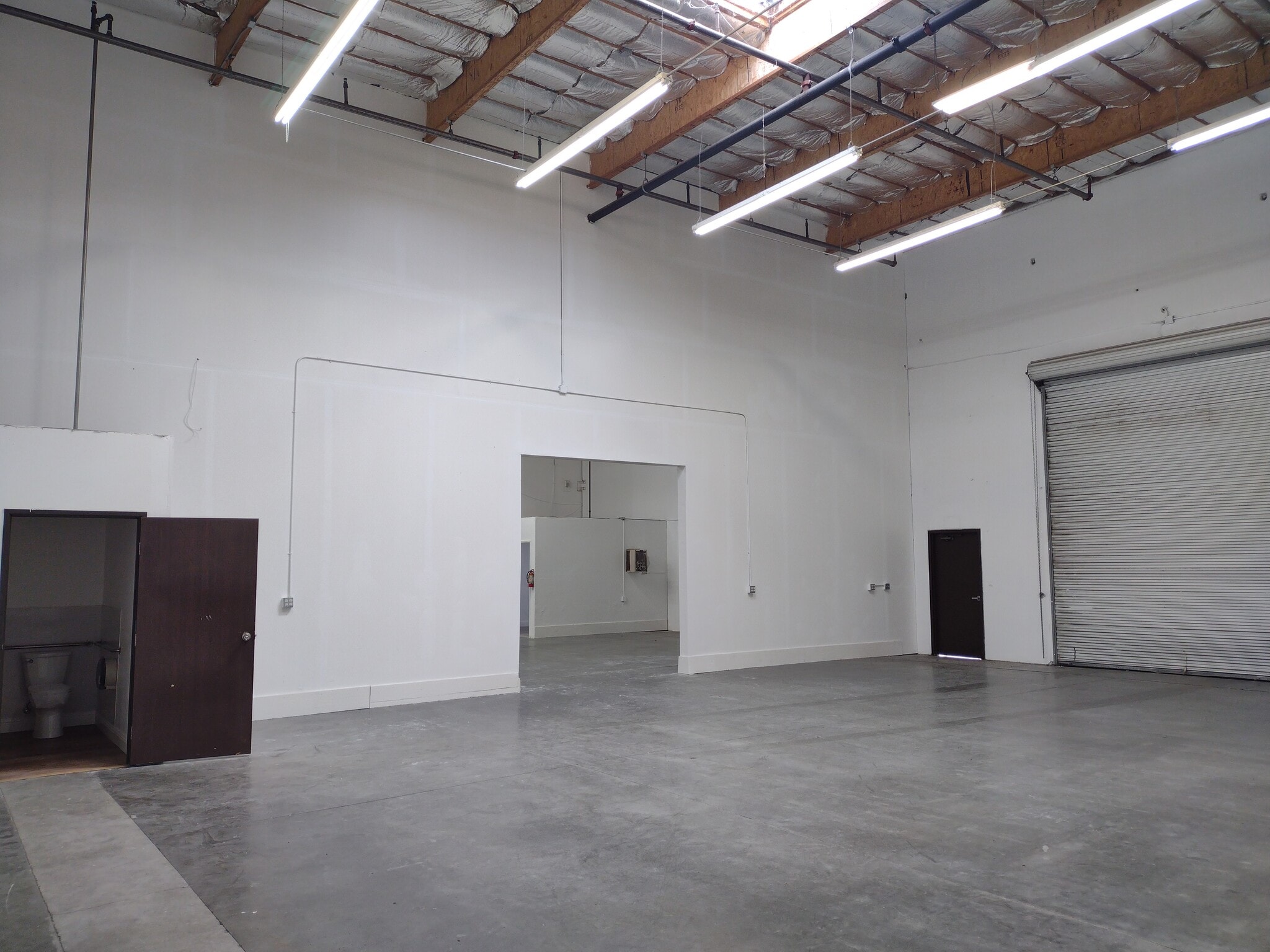5199 Fulton Dr, Fairfield, CA for lease Interior Photo- Image 1 of 1