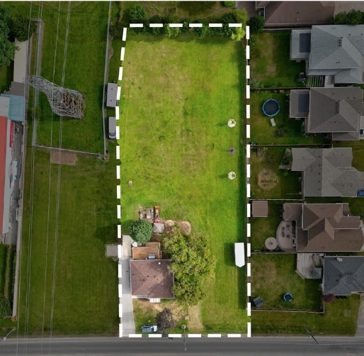 2220 Stanley Av, Niagara Falls, ON for sale Building Photo- Image 1 of 1