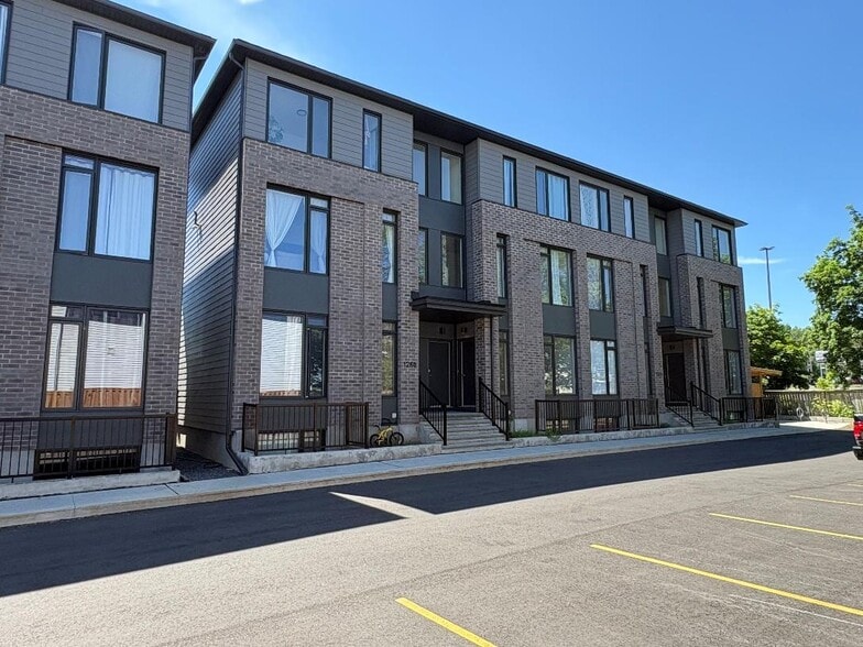 1258-1260 Marenger St, Orleans, ON for sale - Building Photo - Image 3 of 20