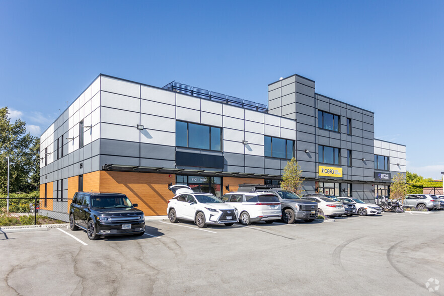 17392 57th Av, Surrey, BC for lease - Building Photo - Image 1 of 3