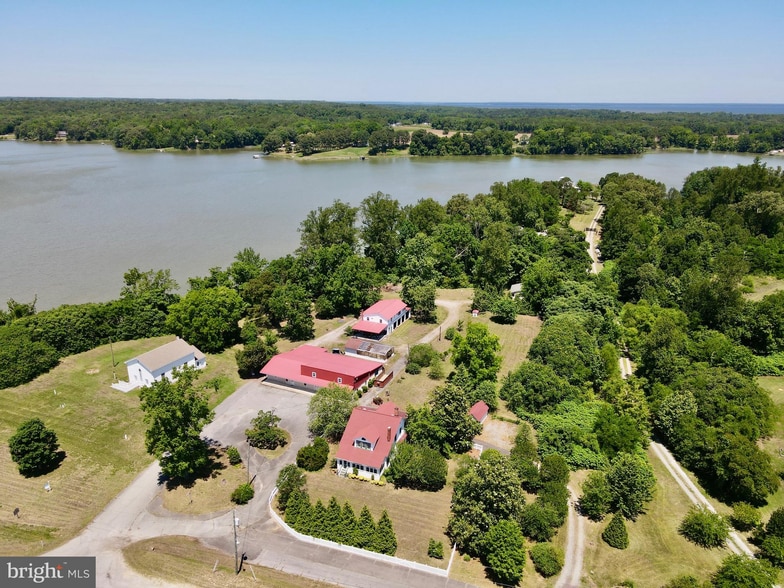 3629 Cople Hwy, Montross, VA à vendre - Photo principale - Image 2 de 18