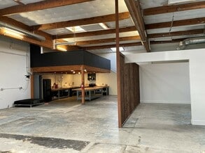 2421-2455 SE 11th Ave, Portland, OR for lease Interior Photo- Image 1 of 2