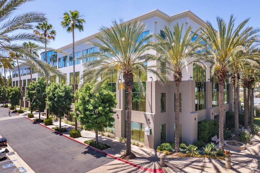 27201 Puerta Real, Mission Viejo, CA for lease - Building Photo - Image 1 of 16