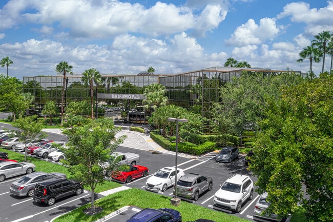 Plus de détails pour 1776 N Pine Island Rd, Plantation, FL - Bureau à louer