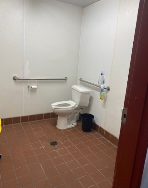 141 SW 63rd St, Des Moines, IA à louer Photo intérieure- Image 1 de 4