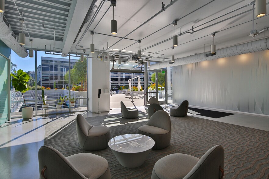 5510 Lincoln Blvd, Playa Vista, CA à louer - Hall d’entrée - Image 3 de 9