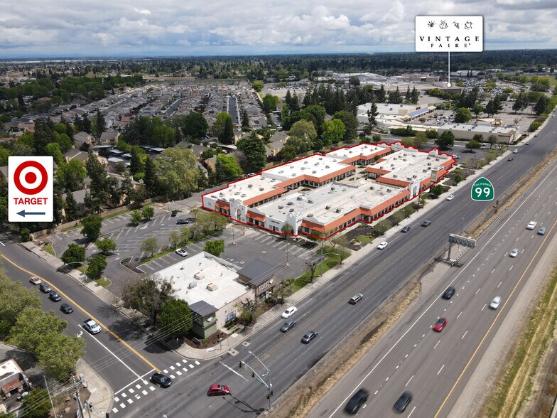 3600 Sisk Rd, Modesto, CA à louer - Photo principale - Image 1 de 9