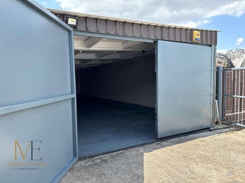Rear of 107 Sun Lane, Gravesend for sale - Building Photo - Image 2 of 17