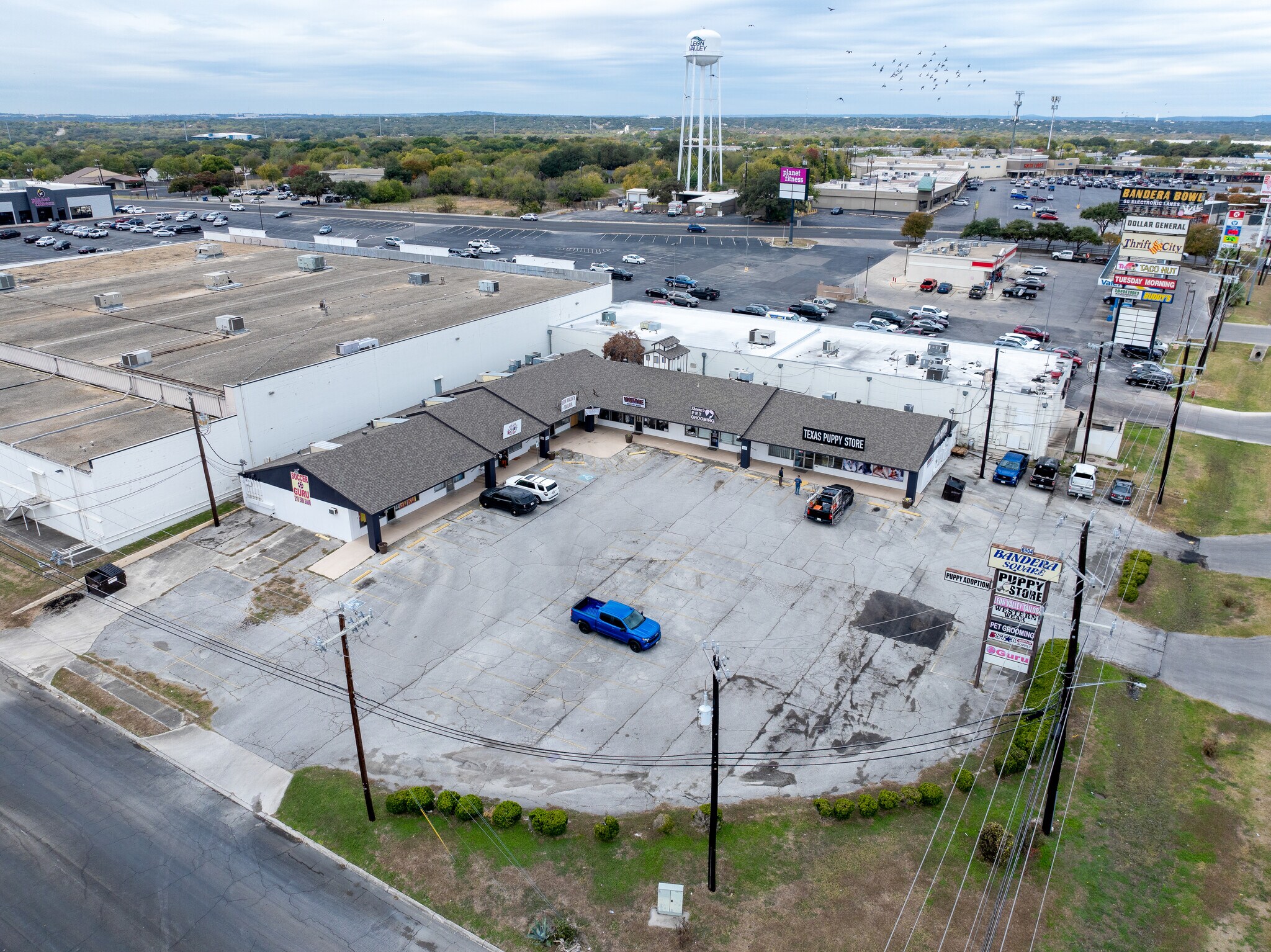 6904- Bandera Rd, San Antonio, TX for lease Building Photo- Image 1 of 9