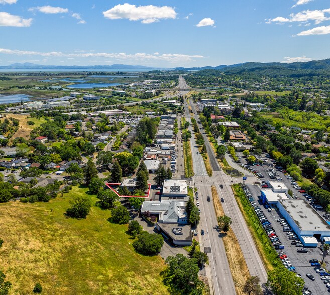 890 Lamont Ave, Novato, CA à vendre - Aérien - Image 2 de 7