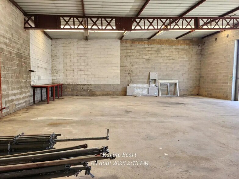 Industrial in Cormontreuil for lease - Interior Photo - Image 2 of 4