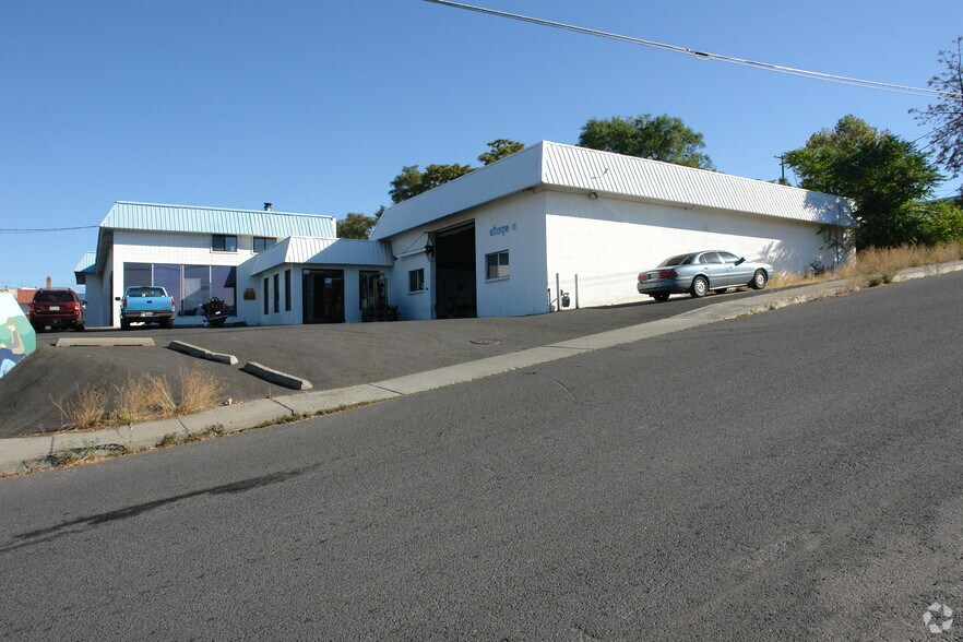 3112 N Division St, Spokane, WA à vendre - Photo du bâtiment - Image 2 de 3