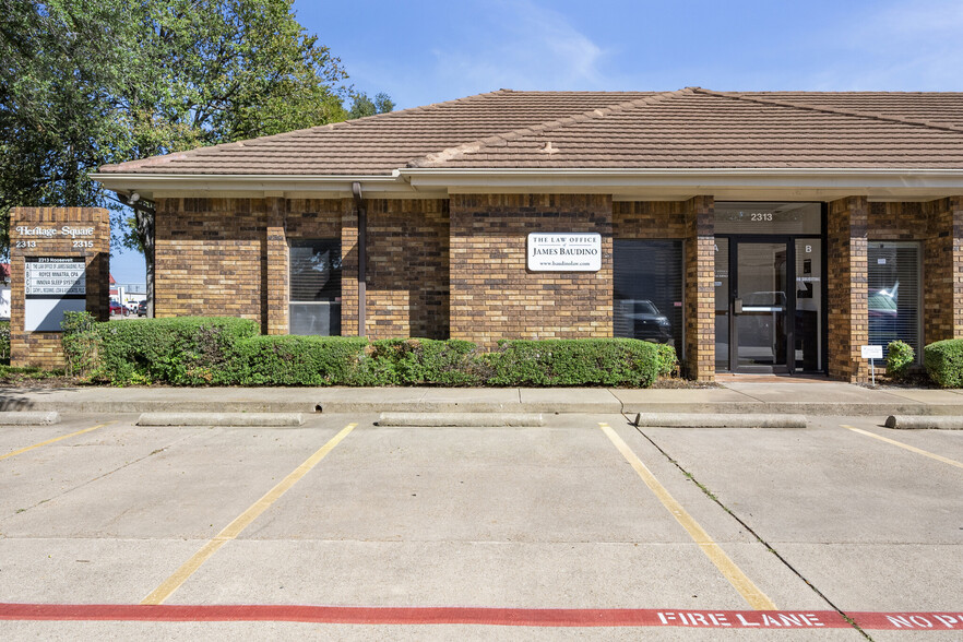 2313-2315 Roosevelt Dr, Arlington, TX à vendre - Photo du bâtiment - Image 1 de 1