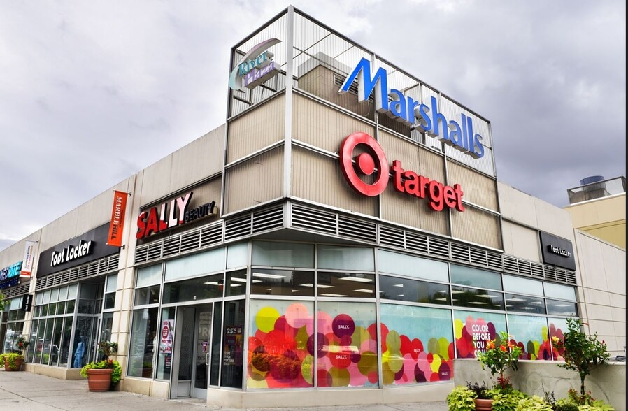 40 W 225th St, Bronx, NY à louer - Photo du bâtiment - Image 1 de 4