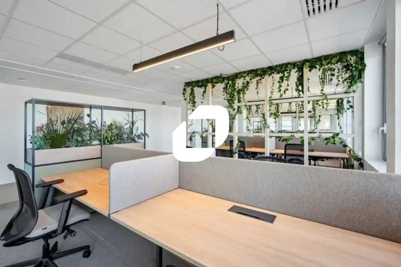 Office in Colombes for sale - Building Photo - Image 3 of 14